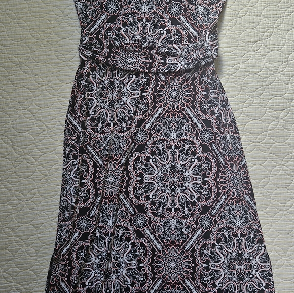 WHBM Patterned Maxi - Picture 5 of 13